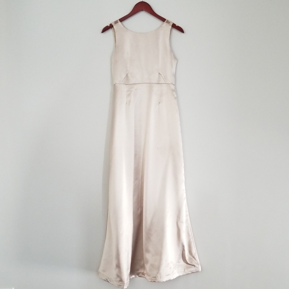 🥂Champagne Satin Gown - Picture 1 of 6